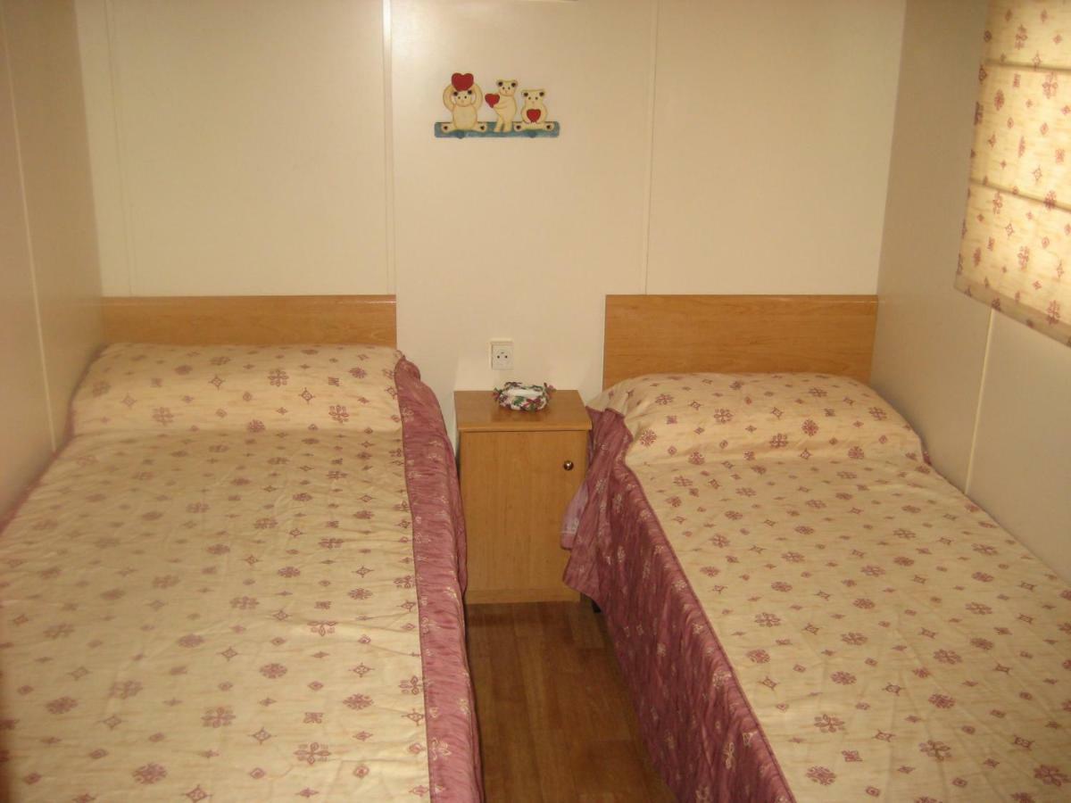 Camping La Ribera Salada Ogern Экстерьер фото
